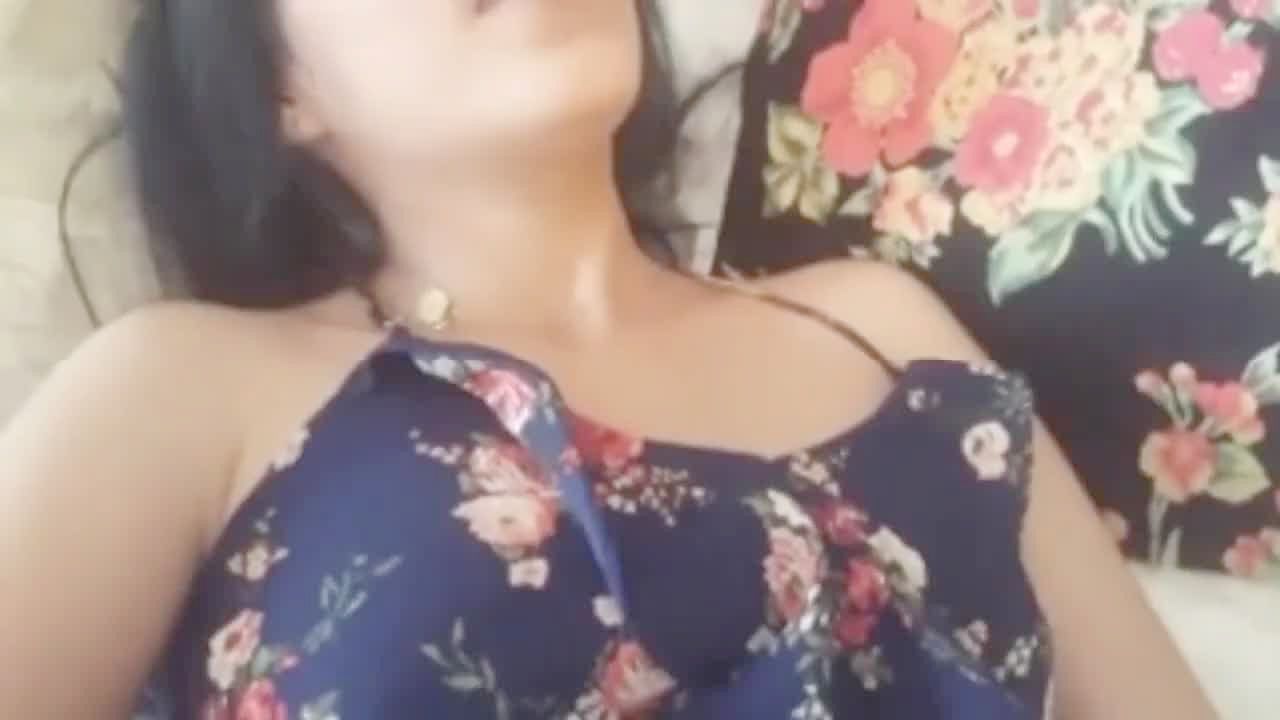 desi girl enjoying butt action sex and say put it inside fucker pic