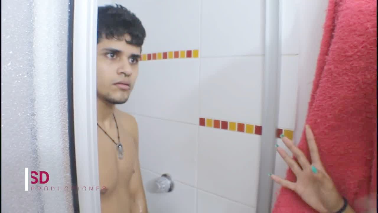 Ads Black Stepsister - i act my stepsister because she comes into the bathroom as a amaze and  takes a bathroom with me - porn in spanish - anybunny.com