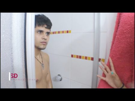 I Act My Stepsister Because She Comes Into The Bathroom As A Amaze And Takes A Bathroom With Me - Porn In Spanish