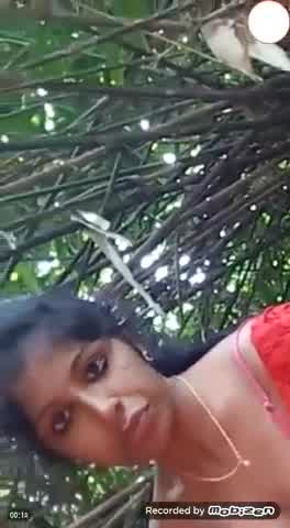 Real Cleavage Kerala - kerala mallu school whore with two boyfriend: free porno advertisement -  anybunny.com