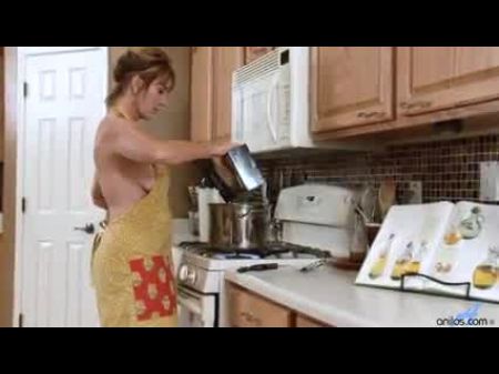 Hot Mellow Female Have Fun Herself In The Kitchen: Free Porno Ab